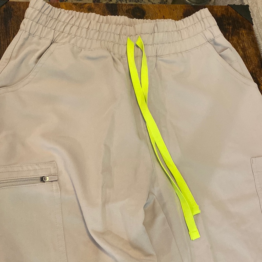 COPY - S/petite Figs scrub bottoms